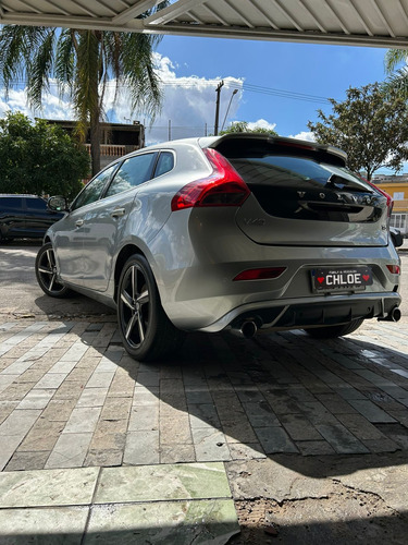 Volvo V40 2.0 T5 R-design Aut. 5p