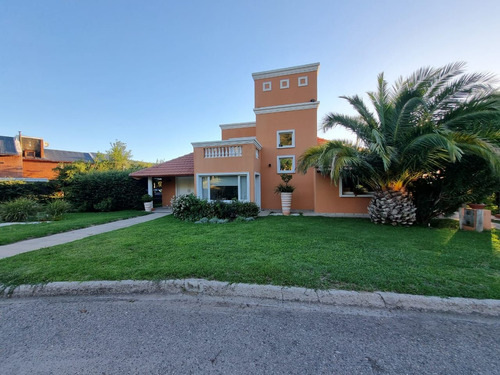 Casa En Venta En Los Quebrachos