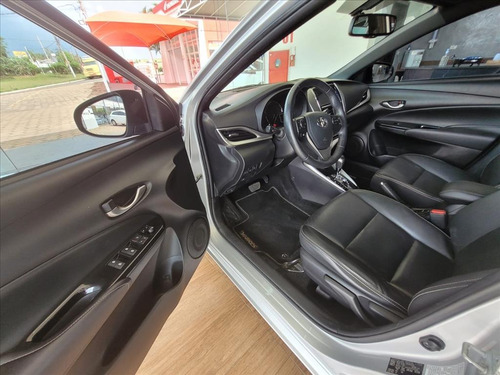 Imagem 9 de 12 de Yaris 1.5 16v Flex Xs Multidrive