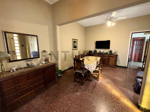 Casa En Venta Zelaya 2657, Barrio Alberdi Rosario