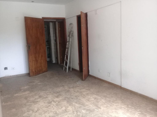 Conjunto Para Alugar, 80 M² Por R$ 1.500,00/mês - Centro - Santos/sp - Cj0082