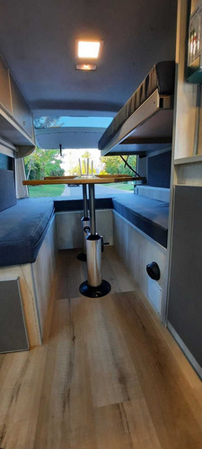 Imagen 2 de 8 de Alquiler De Campervan, Motorhome, Autocaravana Casa Rodante