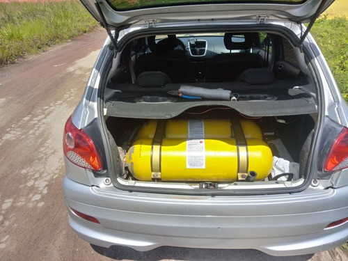Imagem 3 de 7 de Peugeot 207 2013 1.4 Xr Flex 5p