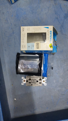Contacto Doble Falla Tierra Placa Black Alpha E92329 Estevez