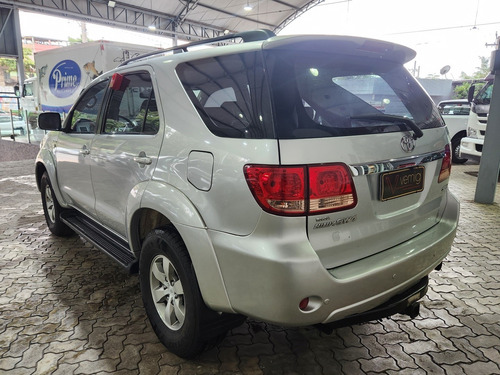 Toyota Hilux SW4 3.0 SRV 4X4 16V TURBO INTERCOOLER DIESEL 4P AUTOMÁTICO