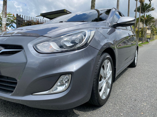 Hyundai I25 Hb Automático 2015