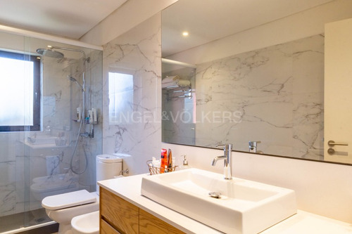 Espectacular Casa De Diseño En Carmel Id 5642