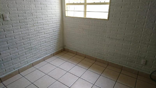 Imagen 5 de 11 de Oficina En Renta En Coyoacan De 18 Metros Cuadrados, Espacio Ideal Para Oficinas O Consultorios