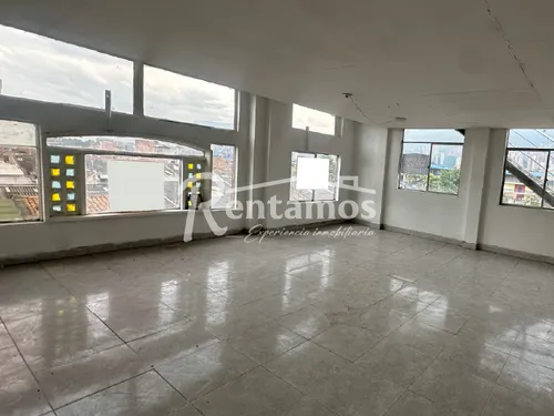 Local En Arriendo En Mayoritaria. Cod A775889