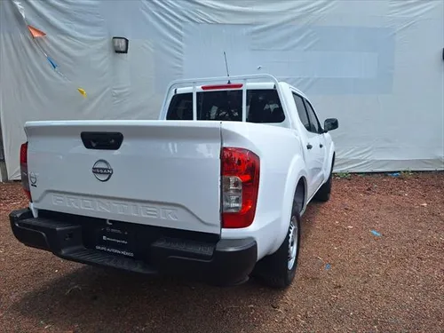 Nissan Frontier 2.5 Le Mt