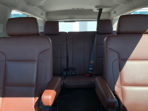 Imagen 8 de 9 de Chevrolet Suburban 2019 5.3 V8 Premier Piel 2 Fila Asientos