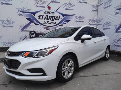 Imagen 1 de 10 de Chevrolet Cruze 2018