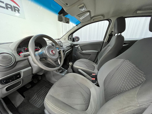Fiat Palio Palio Attractive 1.0 8V (Flex)