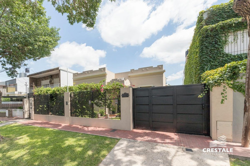 Imagen 3 de 24 de Excelente Casa 2 Dormitorios En Venta - Alberdi, Rosario