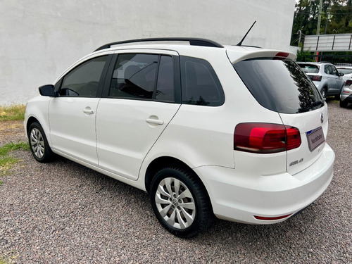 Volkswagen Suran 1.6 Comfortline 101cv