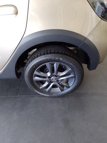 Imagen 21 de 25 de Renault Sandero Stepway 1.6 Intense Oferta Crédito 2022 D