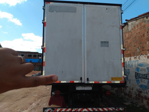 Imagem 8 de 8 de Volkswagen 24-250