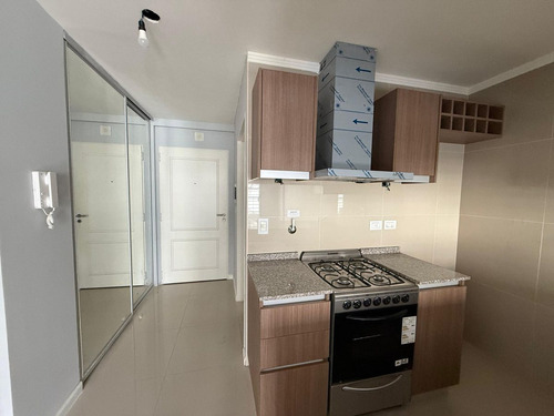 Monoambiente Con Balcón- Venta Almagro A Estrenar