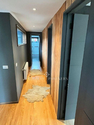 Hermosa Casa En Arriendo, En Condominio