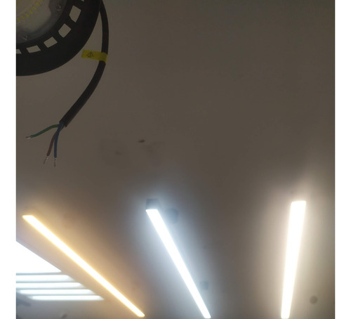 Lampara Colgante Lineal Recto 60w Base Blanca 6500k Oficina