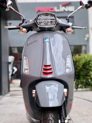 Imagen 3 de 8 de Vespa Sprint 150cc