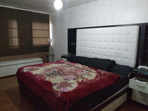 Imagen 8 de 12 de Pentahouse Amplio Y Fresco En La Urbanización Los Caobos Maracay 22-14245