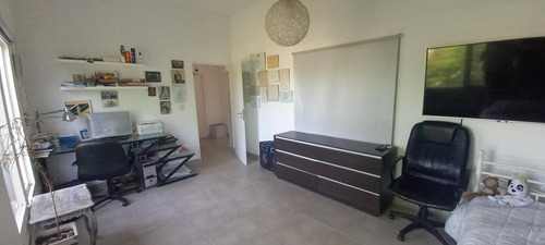 Venta Casa 5 Amb, Pileta, Galeria - Barrio Manzanares Chico Apto Crédito