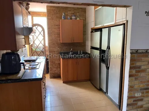 Casa En Venta El Cafetal 24-75