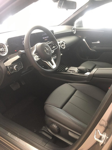 A 200 Sedan