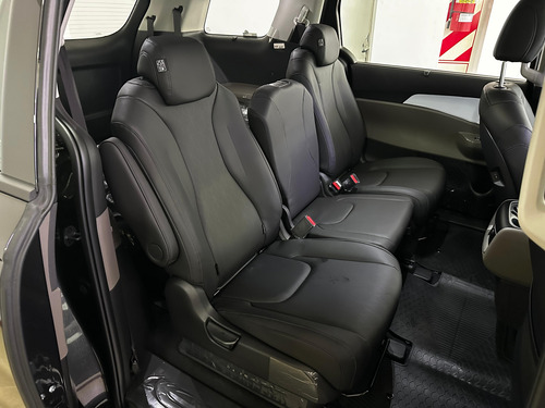 Kia Carnival 2.2 Crdi Sx At