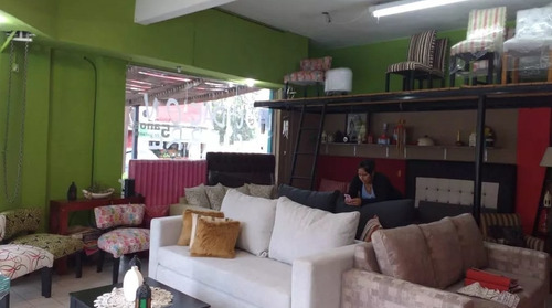Imagen 3 de 8 de Local Esquina Zona Comercial