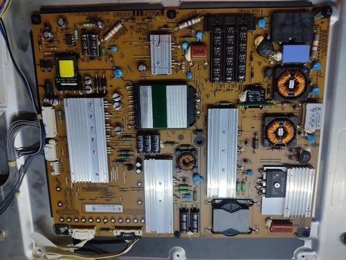 Television Lg 42lw5700 Fuente Tcon Bocinas Pzas Refacciones (Usado)