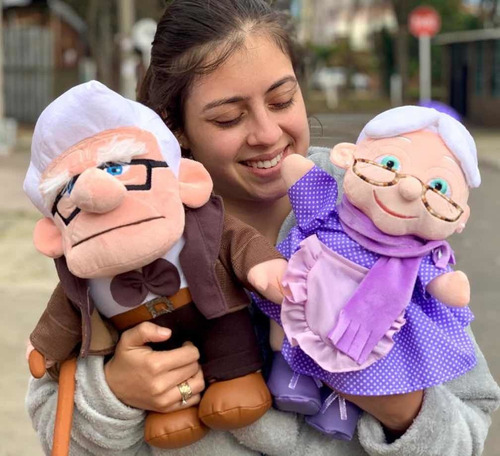 Imagen 8 de 10 de Pareja Abuelitos Peluche Carl Y Elie Up 40cms Premium
