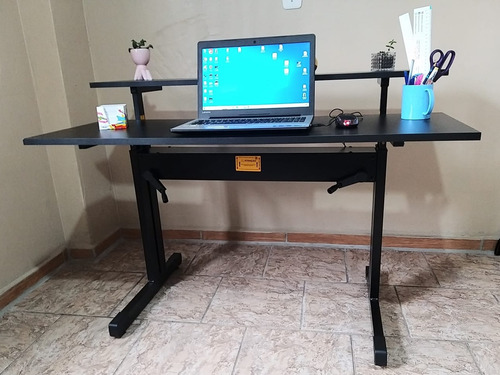 Mesa Gamer Escritorio C/ Regulagem Altura Preta Sem Tampos .