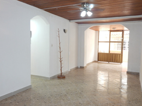 Mile/ En Venta Comodo Apartamento En Los Teques Santa Teresa