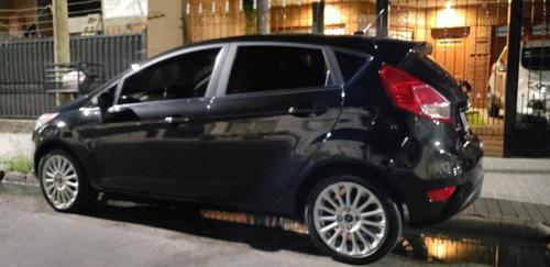 Imagen 2 de 15 de Ford Fiesta Titanium Powershift