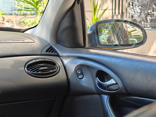 Ford Focus 2.0 Ghia