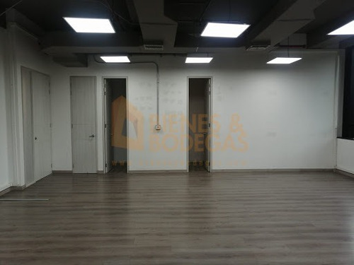Oficinas En Arriendo Poblado 643-4839