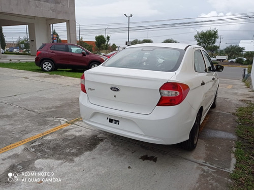 Imagen 5 de 15 de Ford Figo 2017