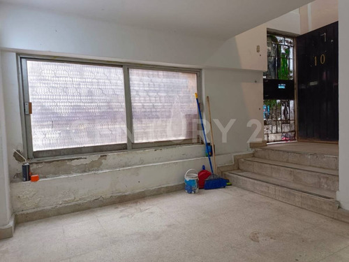 Departamento C/local Comercial En 3 Niveles, Ctm Risco, Gustavo A Madero, Cdmx