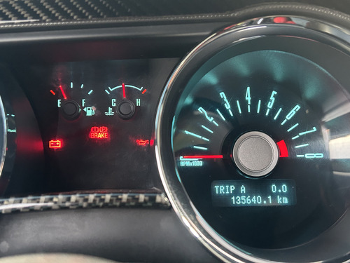 Ford Mustang Lujo V6 Mt