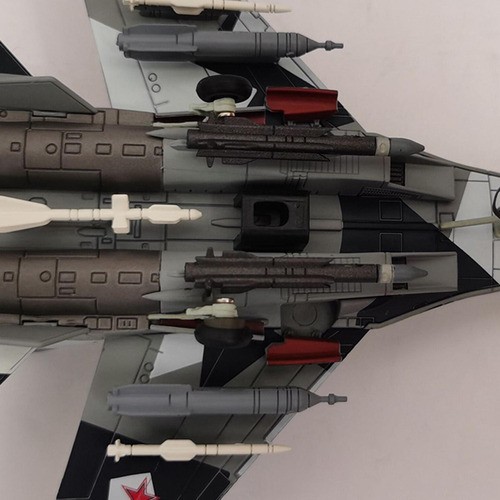 H Caza Ruso Su-35 Miniatura 1/100 Con Soporte