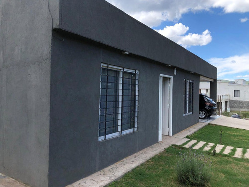 Casa En El Rodeo Totalmente Amoblada, Pileta, Deck