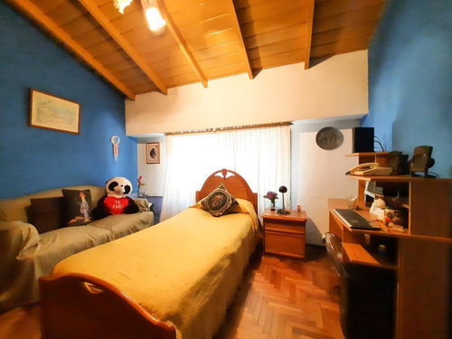 Imagen 10 de 21 de Venta Casa 3 Amb 300 M2 Patio Valentin Alsina Lanus