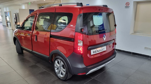 Imagen 24 de 25 de Renault Kangoo Stepway Full Full 1.6 0km 2023 Stoc (LG)