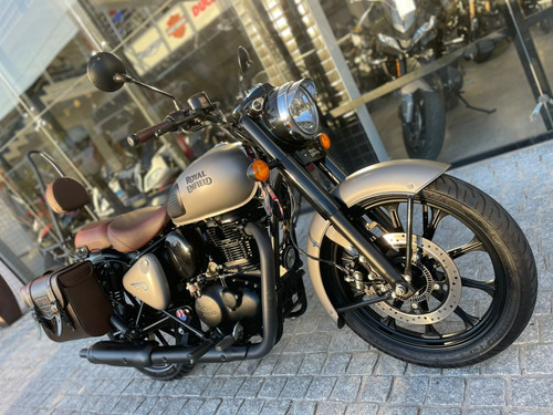Royal Enfield Classic 350 Custom