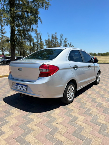 Imagen 3 de 24 de Ford Ka