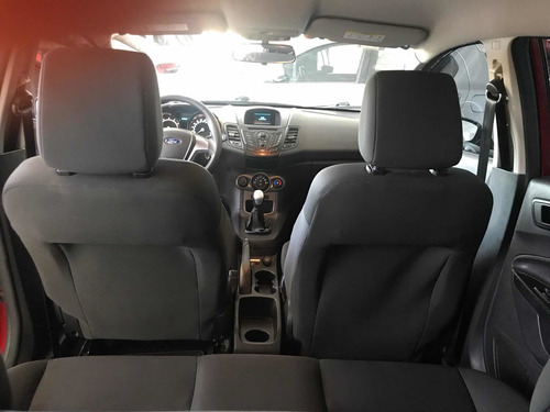 Imagen 12 de 15 de Ford Fiesta Kinetic Design 2014 1.6 Sedan S Plus 120cv