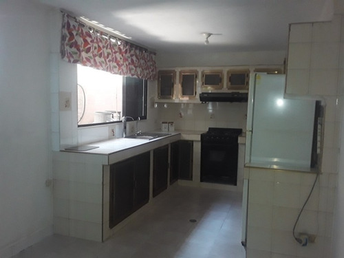 Imagen 4 de 12 de Casa Conjunto Privado En Paraparal C21elparral 04244330100 Jr