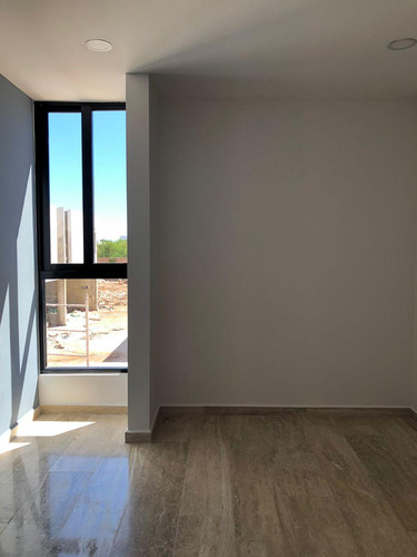 Casa En Venta Merida, Conkal En Privada, Modelo Premium Plus, Entrega Inmediata.